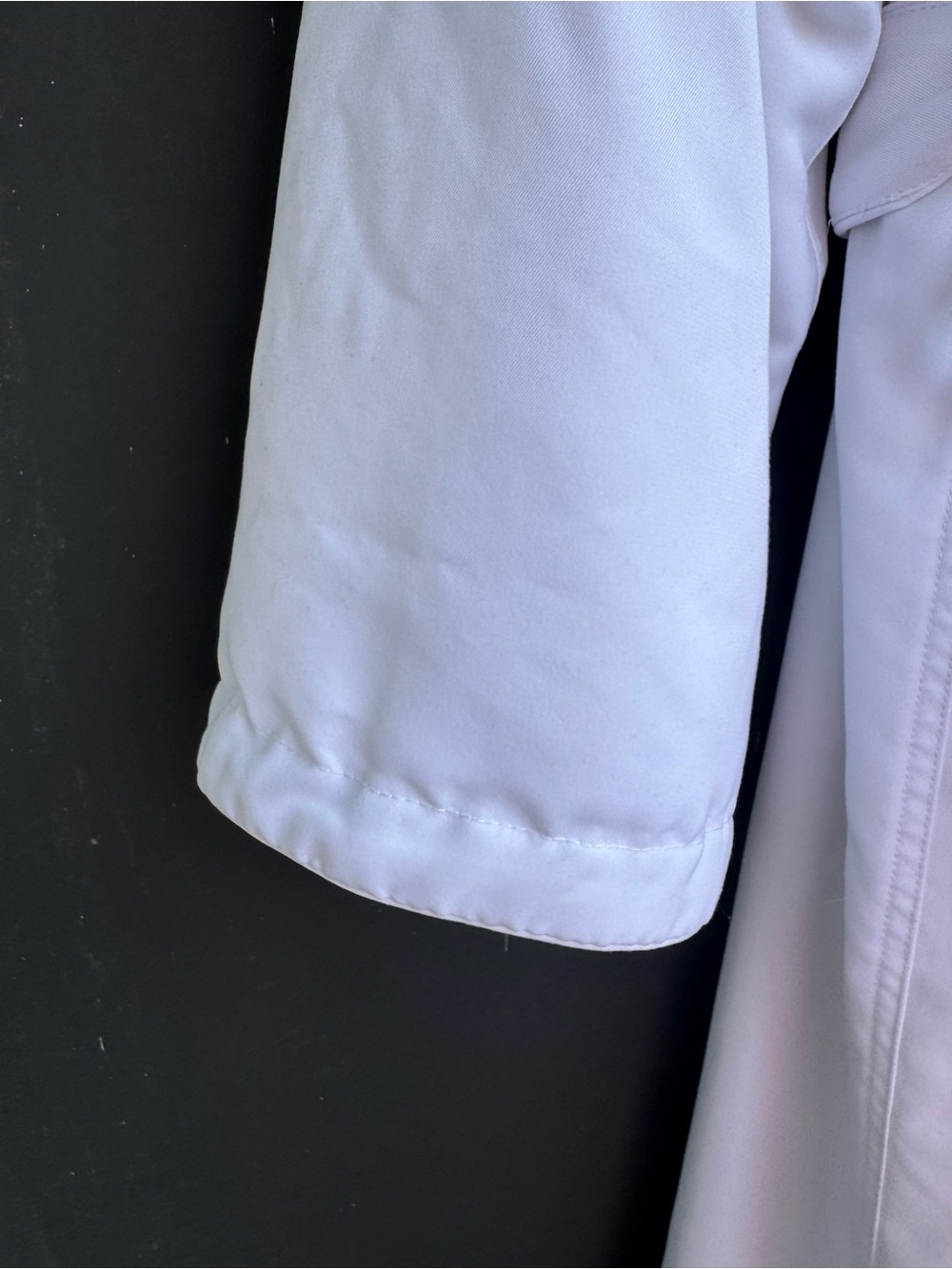 White Bellagio Las Vegas Plush Bathrobe with Shawl Collar - Picture 5 of 7
